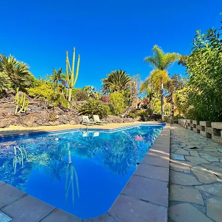 Tropical Garden Villa