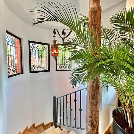 Villa Tropical Garden