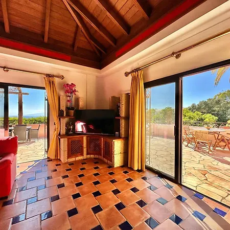 Tropical Garden Villa