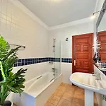 Tropical Garden فيلة *