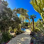 فيلة Tropical Garden غيا ذي إسورا
