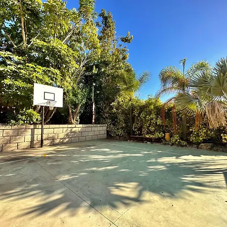 Tropical Garden Vila