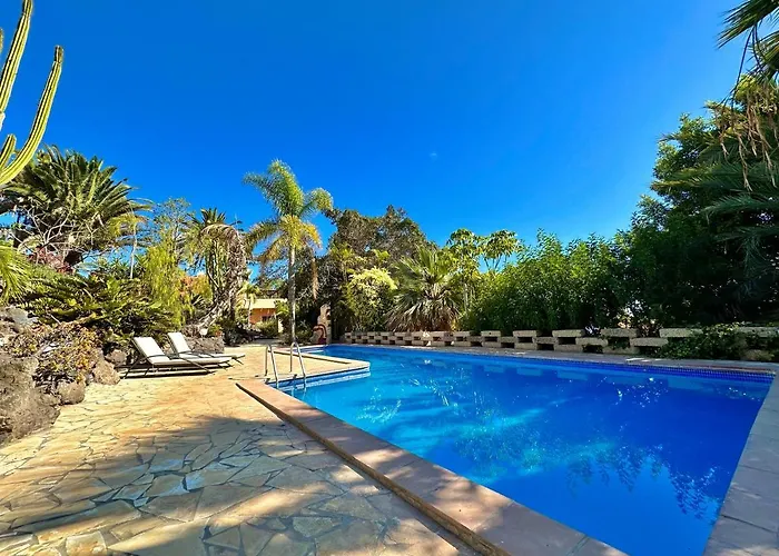 Tropical Garden Вилла *